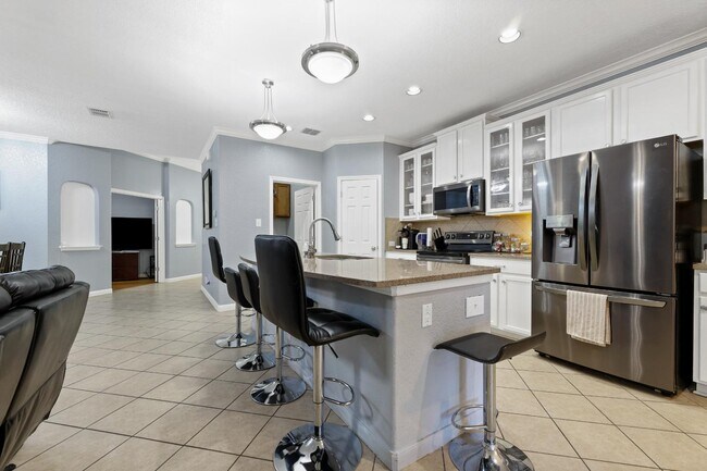 Building Photo - 1515 Wild Fire