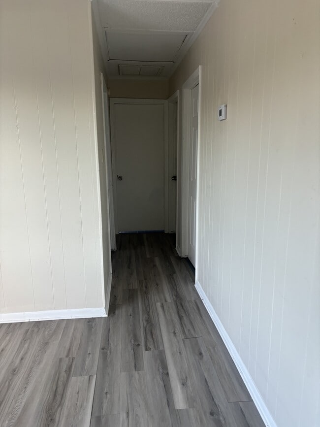 Building Photo - 3503 W Congress St