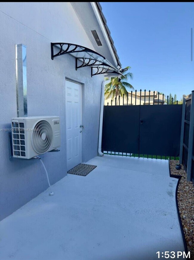 Primary Photo - 17271 SW 150th Ct