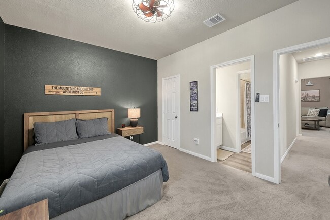 Building Photo - 679 Red Elm Ln