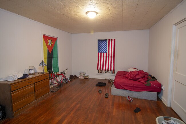 Building Photo - 3206 Jefferson Davis Dr