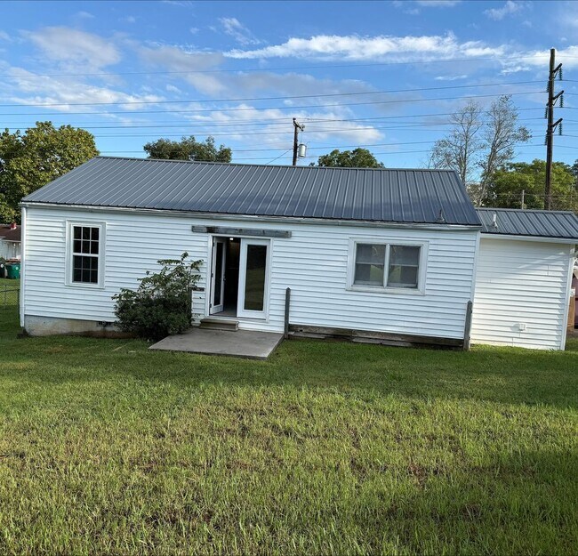 Building Photo - 1323 Harrell St