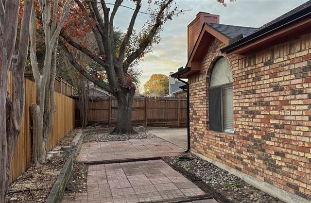 Building Photo - 1401 Summercrest Ln