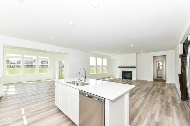 Building Photo - 5134 Golden Grv Dr