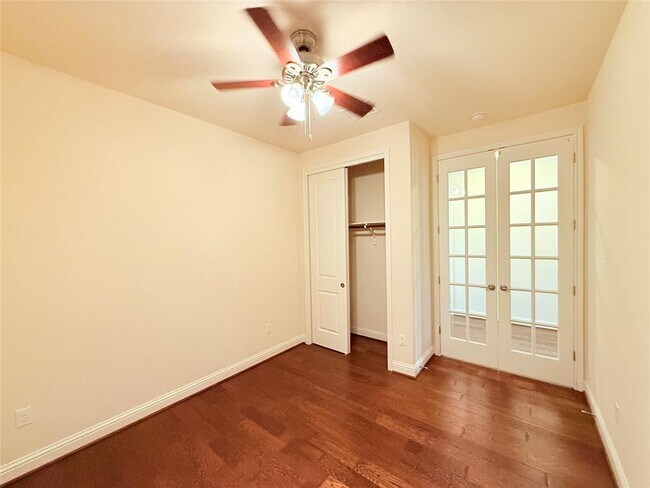 Building Photo - 2505 Amur Dr