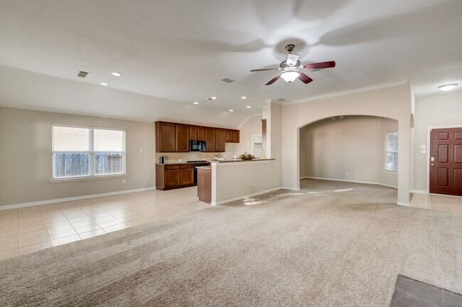 Building Photo - 7219 Palmito Ranch Dr