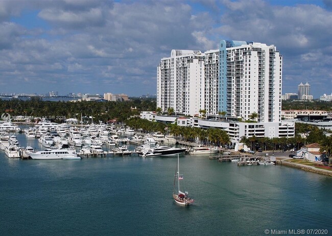 Building Photo - 1900 Sunset Harbour Dr