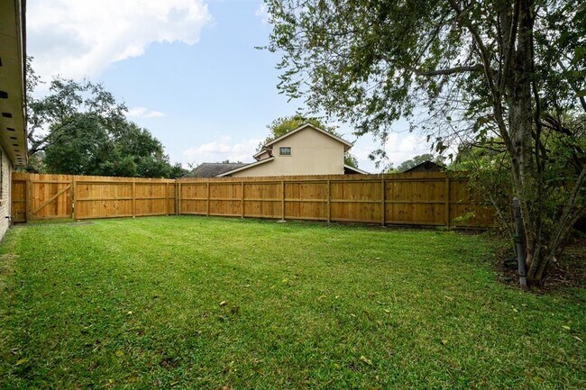 Building Photo - 14330 Templar Ln
