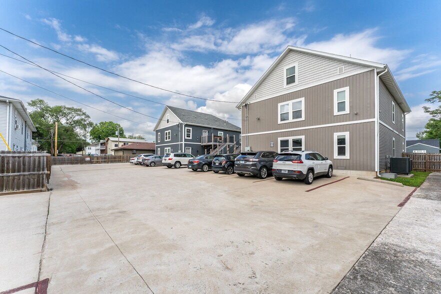 Private Tenant Parking Lot - 813 South Ave
