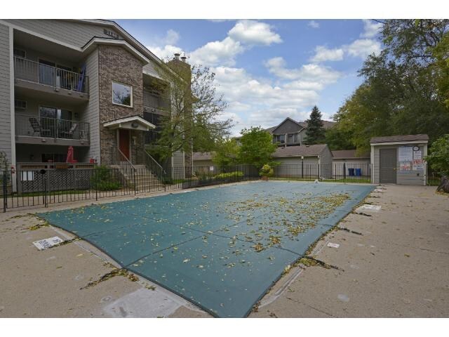 Pool - 2240 Ridge Dr
