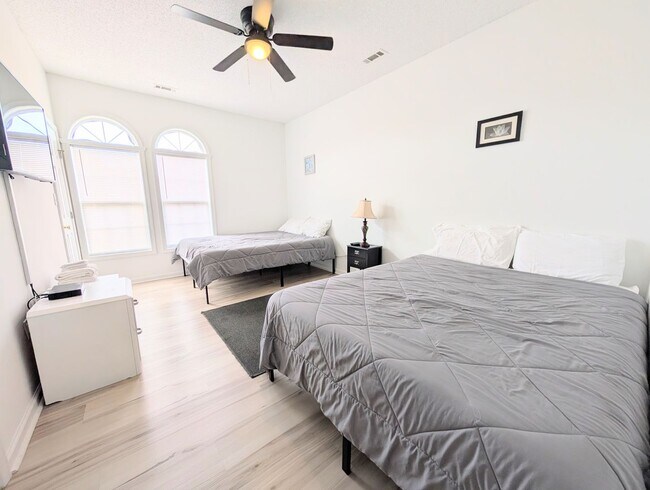 Building Photo - Long Term Condo Rental - Myrtle Beach, SC