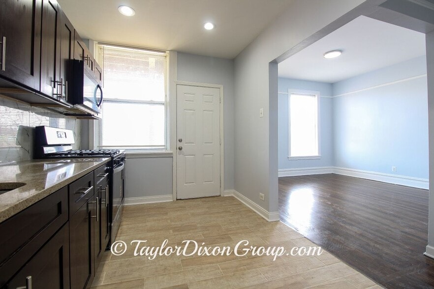 Building Photo - 5409 S Indiana Ave