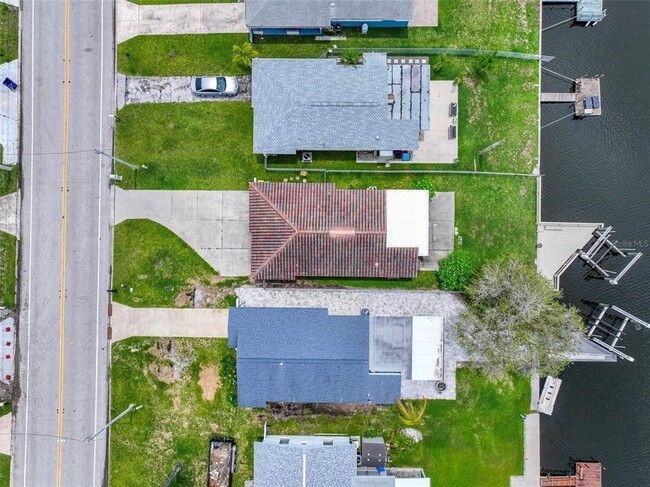 Building Photo - 4436 Floramar Terrace