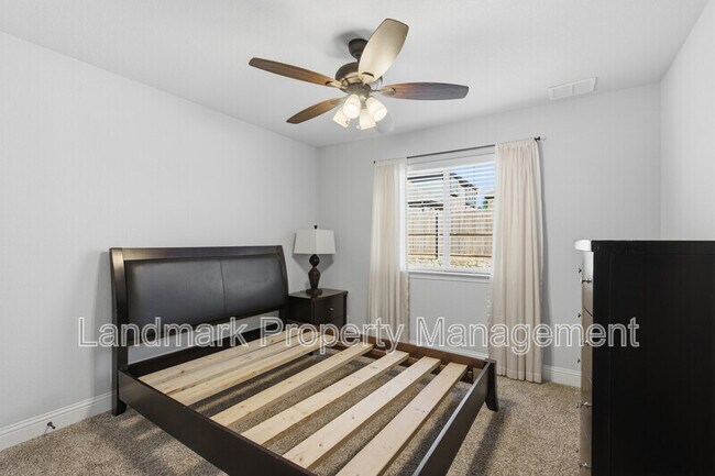 Building Photo - 310 Marigold Ct