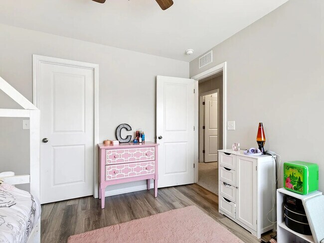 Building Photo - Earn Wealth While Leasing – Like a Homeowner – Lease to Own