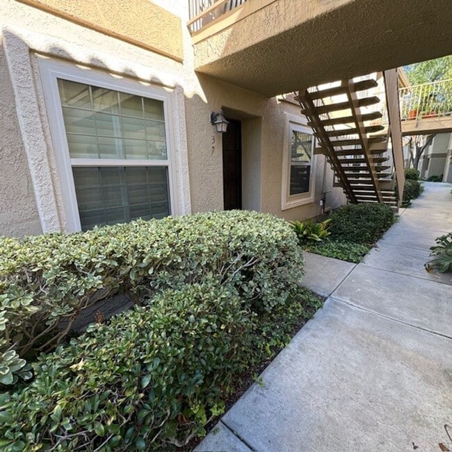 Building Photo - Beautiful & Private Condo in the Sought-After Terra Vista Community