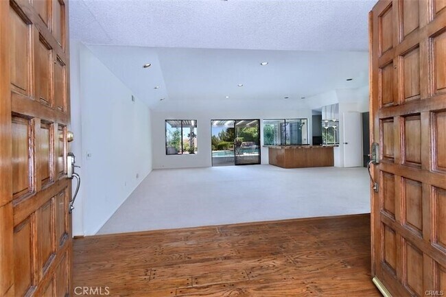 Building Photo - 4061 Falling Leaf Dr