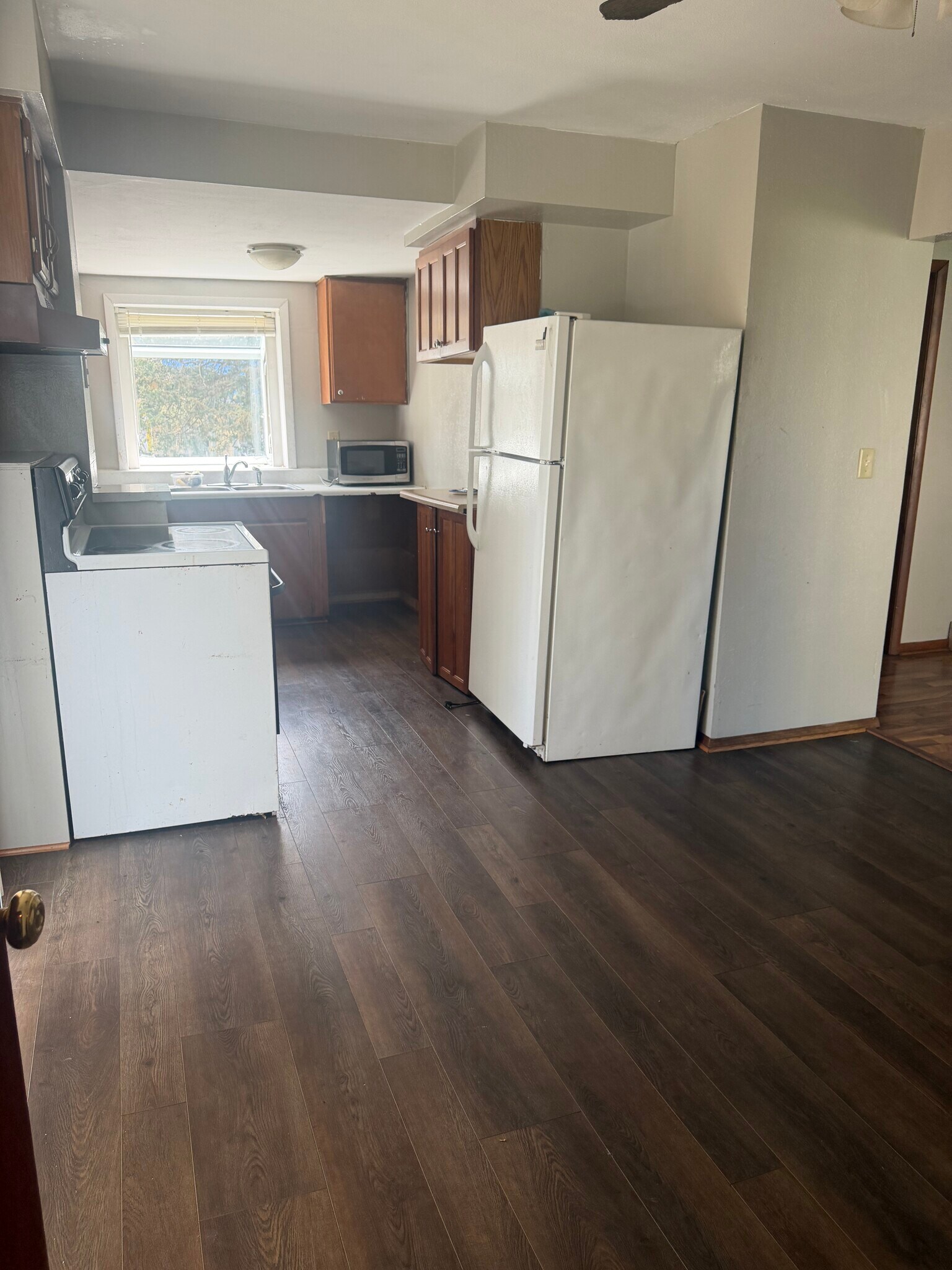 Kitchen with eat in dining area - 216 S. College Avenue