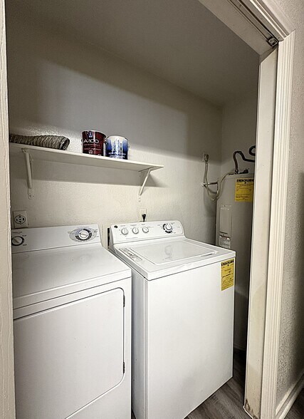 Building Photo - 1611 Inca Dr