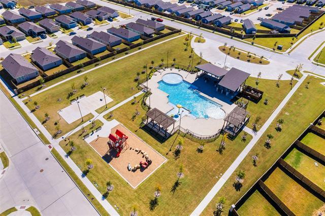 Building Photo - 241 Thresher Ln