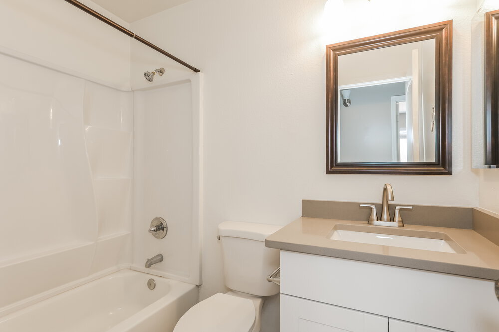 Building Photo - 15948 W Lundberg St