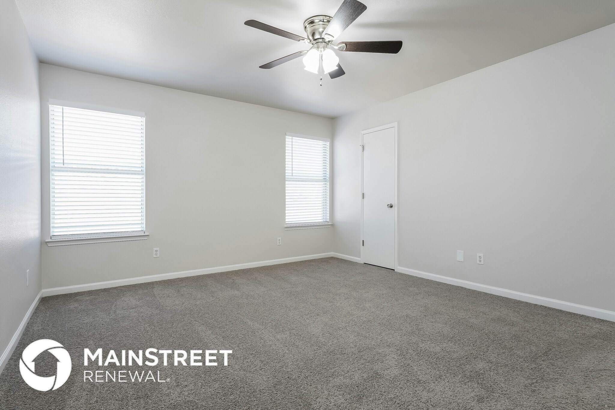 Building Photo - 2213 Midbury Dr