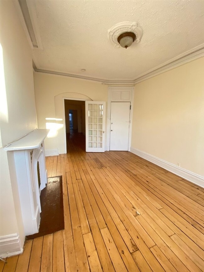 Primary Photo - 516 Jersey Ave