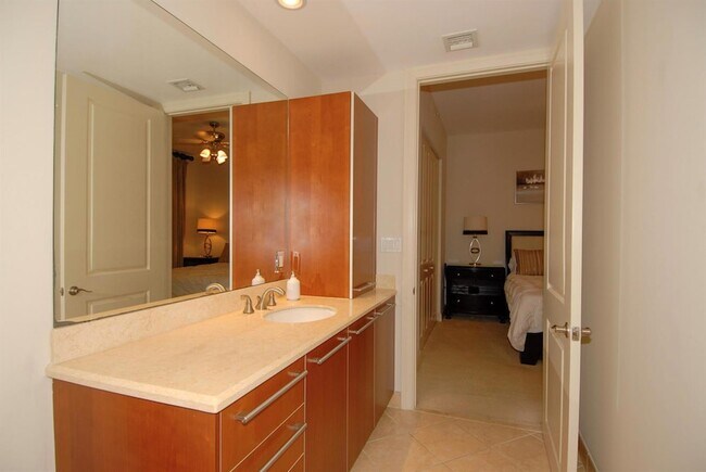 Building Photo - 4445 El Mar Dr