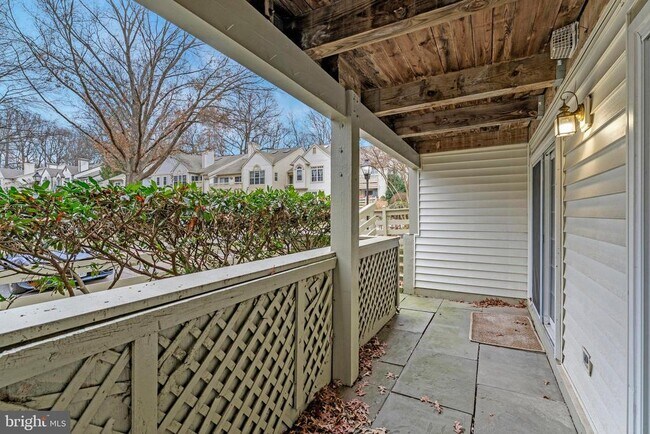 Building Photo - 2237 Lovedale Ln