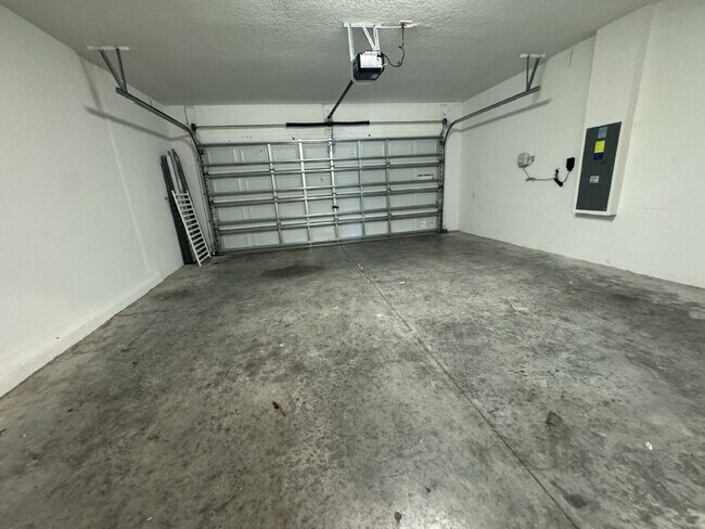 Building Photo - 4305 Romano Busciglio St