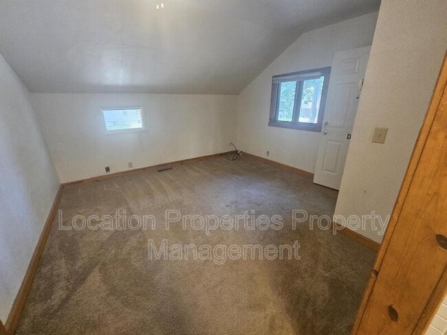 Building Photo - 925 Alabama St