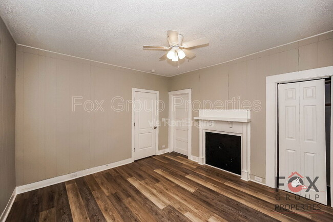 Building Photo - 19 Powder St NW