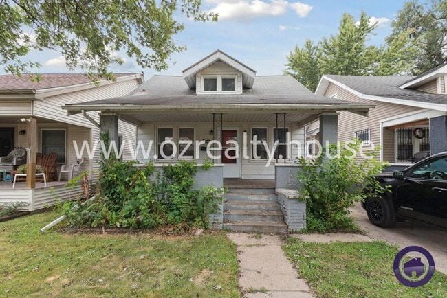 Primary Photo - 1950 Berkshire Pl