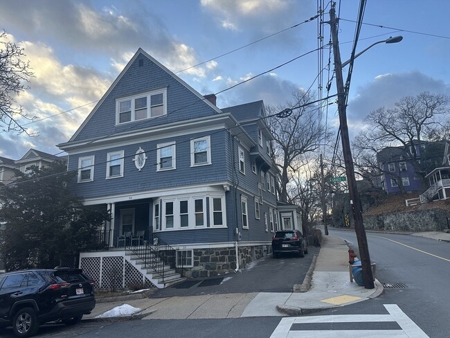 Building Photo - 58 Grace St