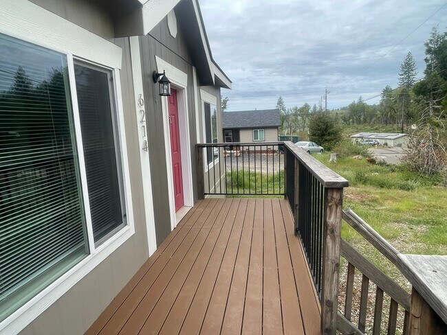 Building Photo - 3bed 2bath + bonus room, natural landscaping, Split Floor Plan Lower Magalia Paradise Pines