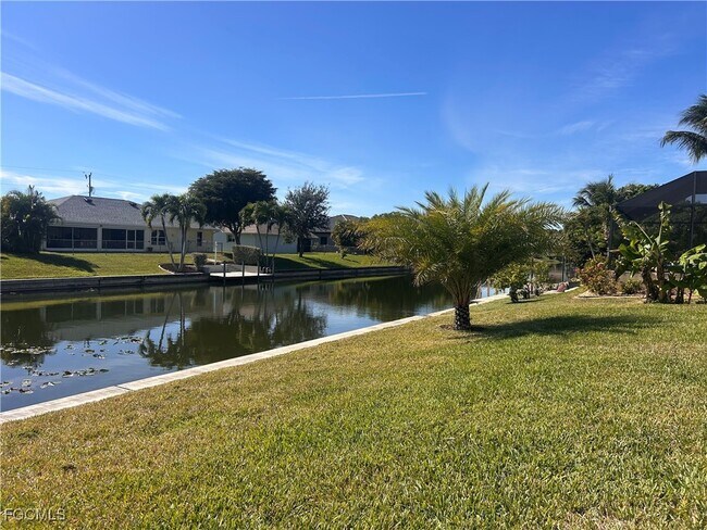 Building Photo - 1808 SE 1st Terrace