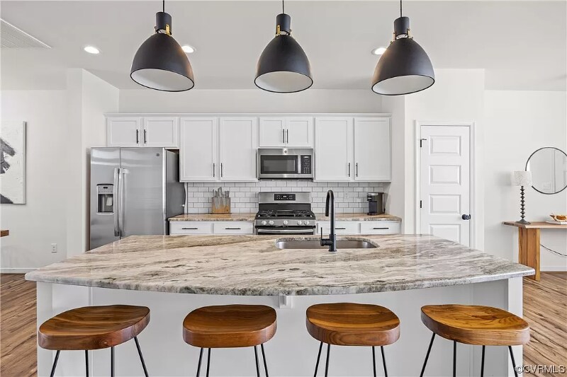 Building Photo - 227 Hanging Fern Alley