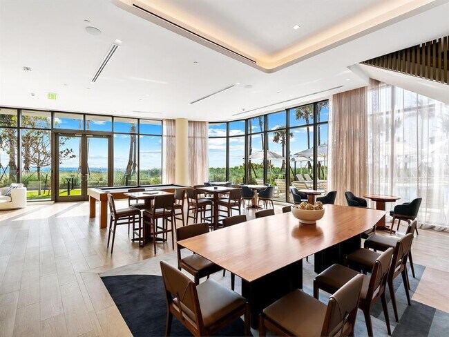 Building Photo - 1116 N Ocean Blvd