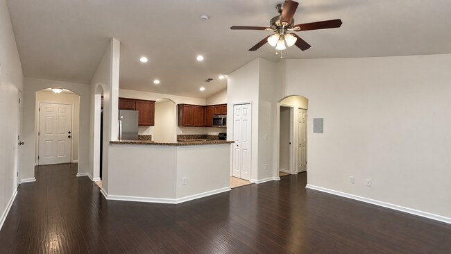 Building Photo - 86134 Venetian Ave
