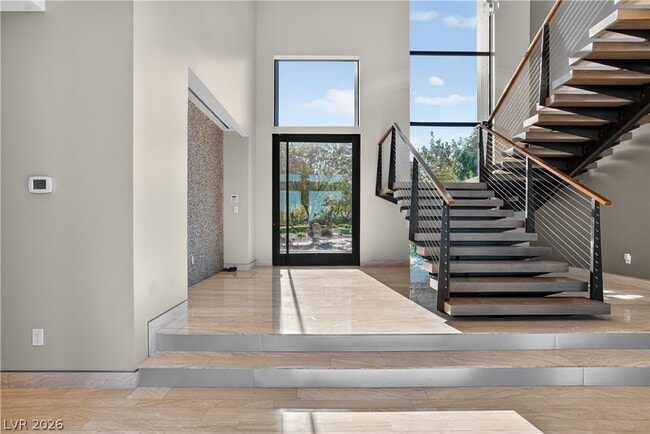 Building Photo - 98 Sun Glow Ln