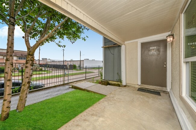 Building Photo - 781 Country Pl Dr
