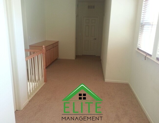 Building Photo - Spacious 4-Bedroom Home in North Natomas –...
