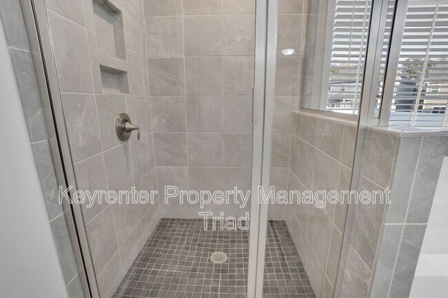 Building Photo - 5470 Noble View Dr