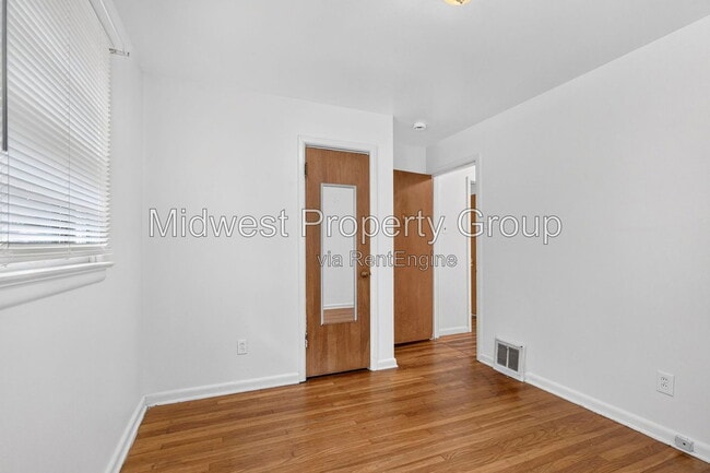 Building Photo - 59 Fenwick Dr