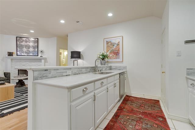 Building Photo - 5882 Pecan Chase