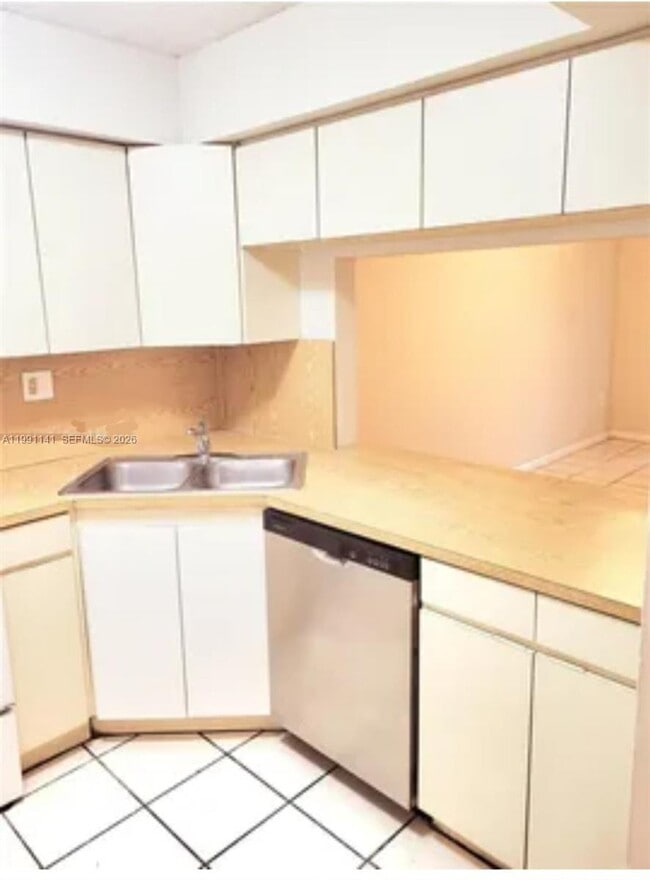 Building Photo - 5765 W 25th Ct