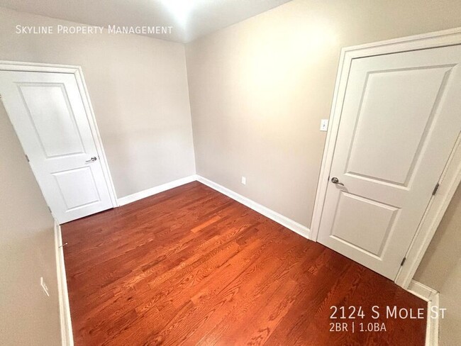 Building Photo - 2124 S Mole St