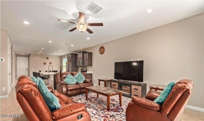 Building Photo - 1953 W Yellowbird Ln