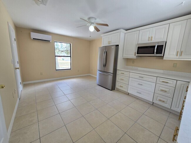 Building Photo - 3125 Irving St