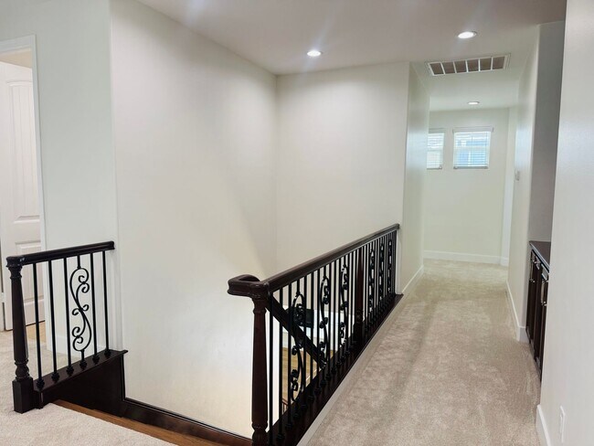 Building Photo - 3273 Canopy Dr